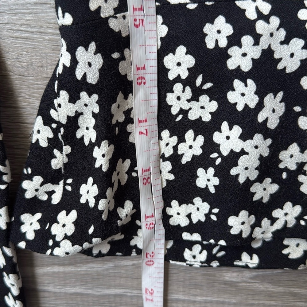 REFORMATION  Rosaly Top in Tootsie 4 - Picture 7 of 9